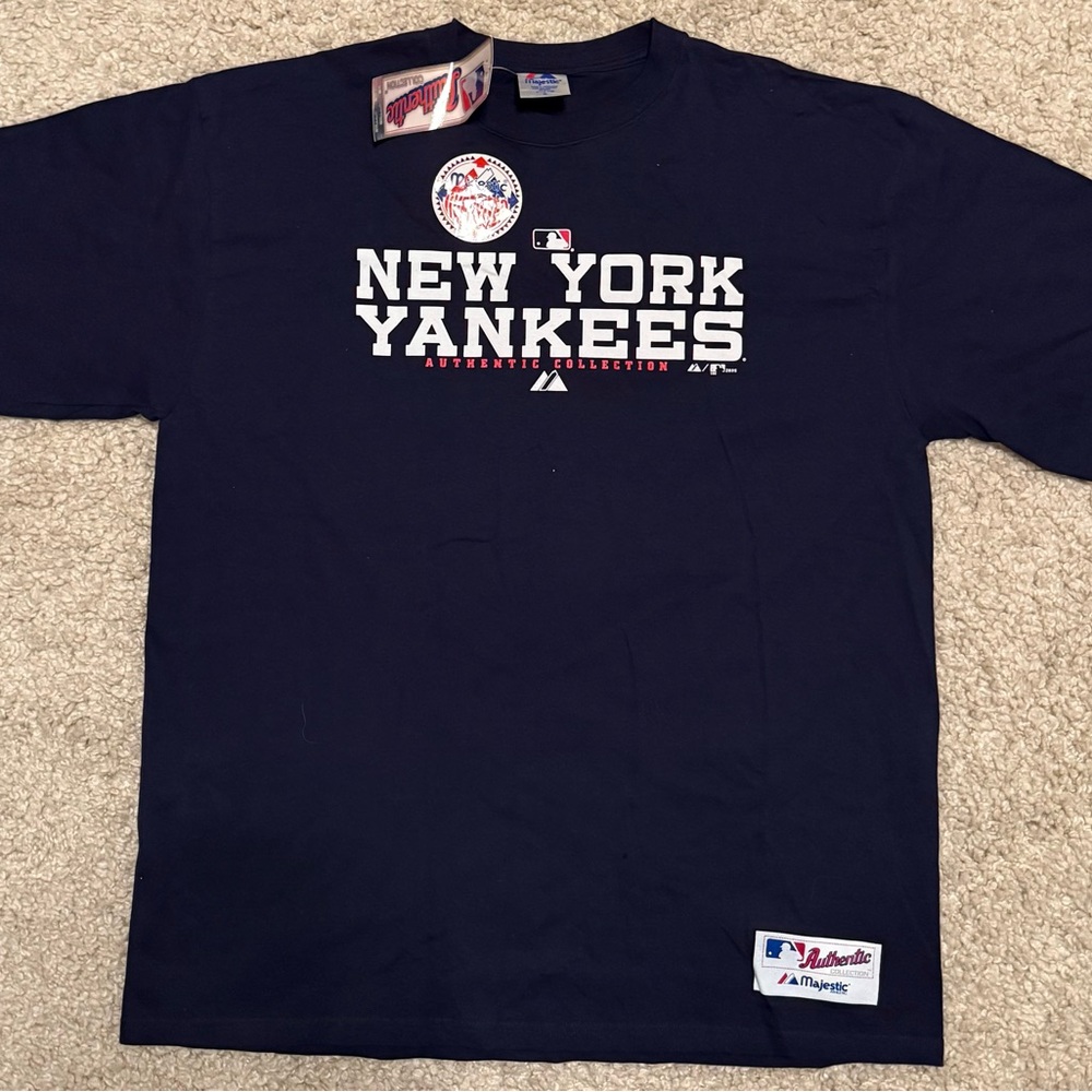 Majestic New York Yankees Navy Blue Tee